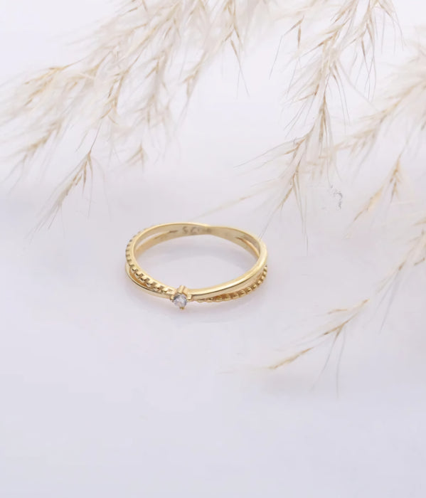 14k Gold Dainty Design Ring