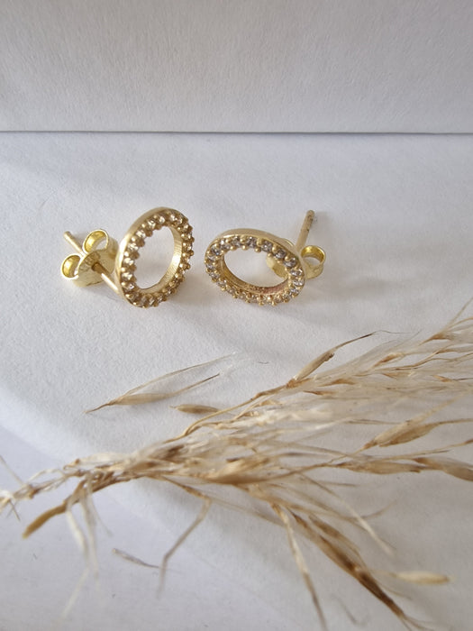 14k Gold Hollow Design Stud