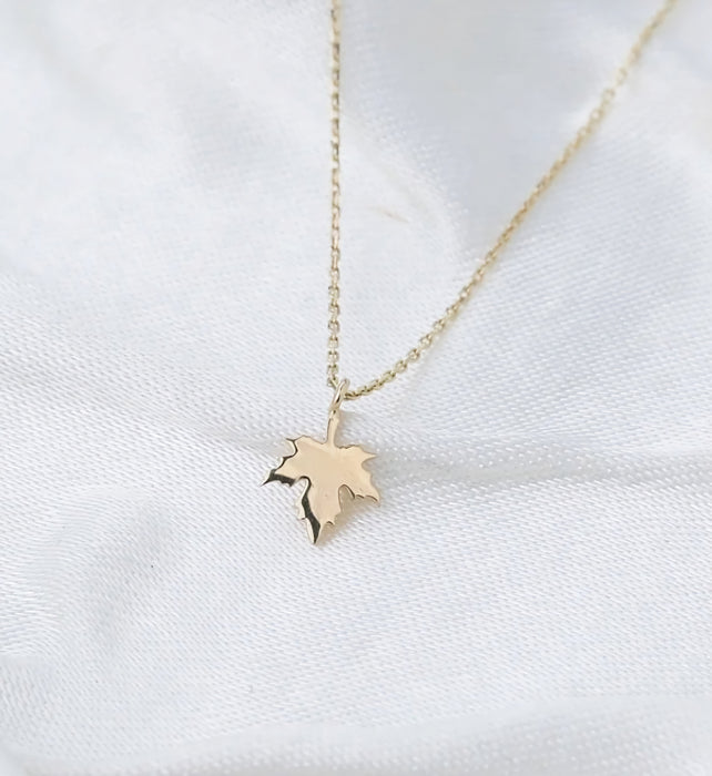 14k Gold Maple Leaf Pendant