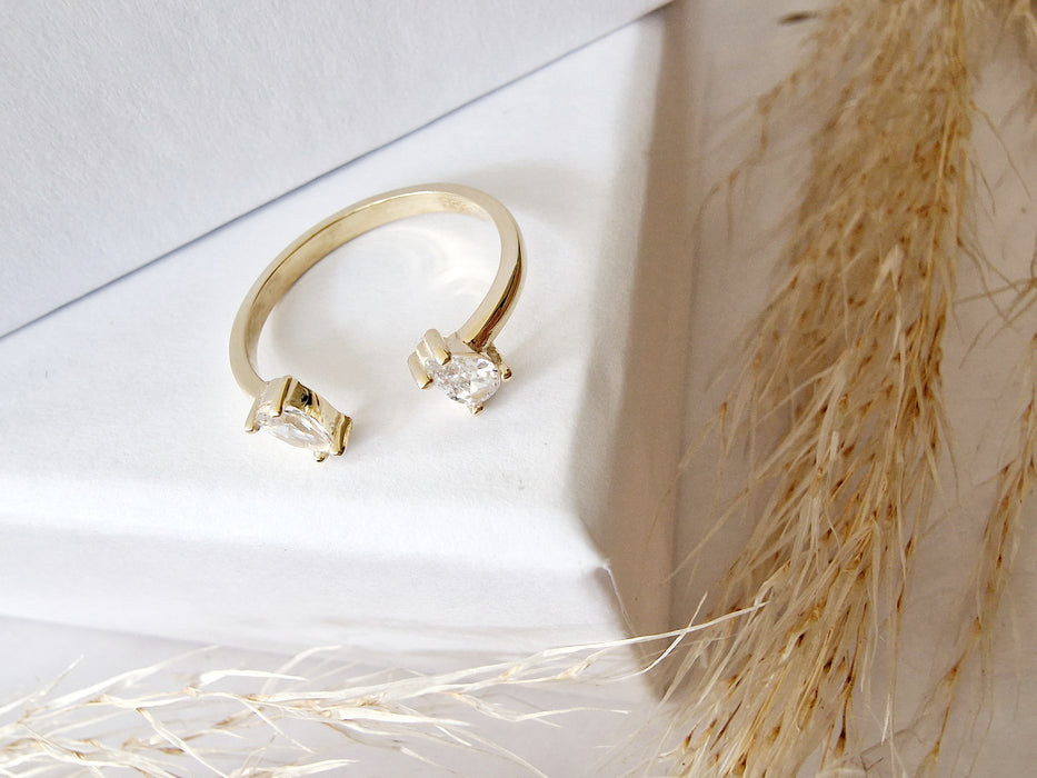 14k Gold Double Drop Ring