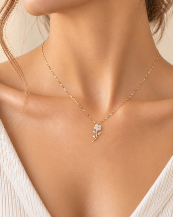 Mother of Pearl Flower Sterling Silver Necklace
