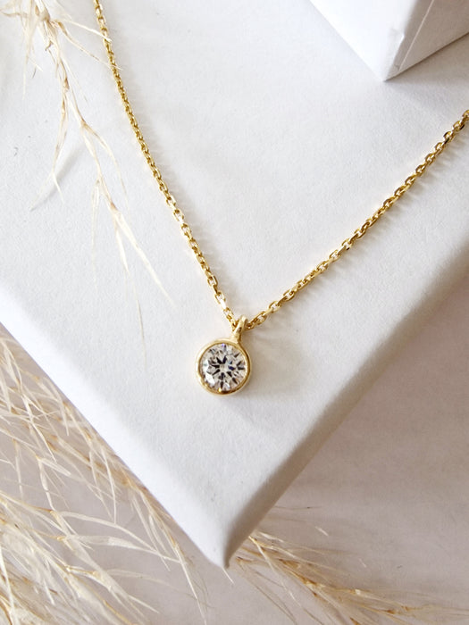 14K Gold Round Delicate Zircon