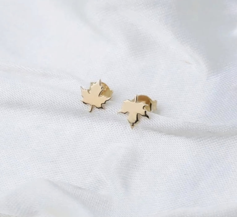 14K Gold Maple Leaf Stud