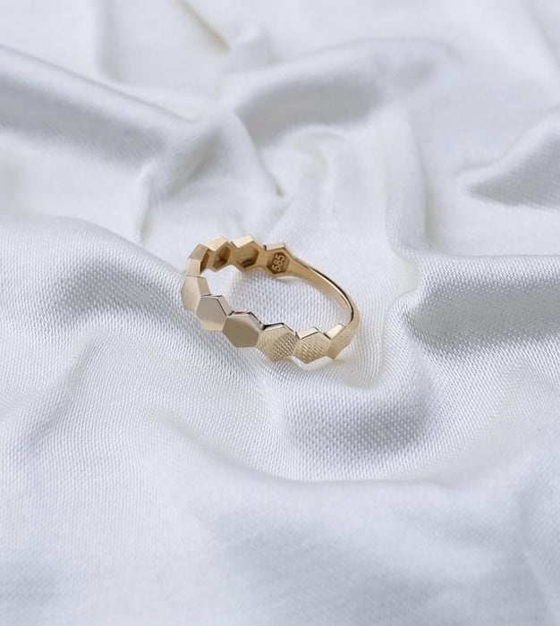 14k Gold Hexagon Design Ring